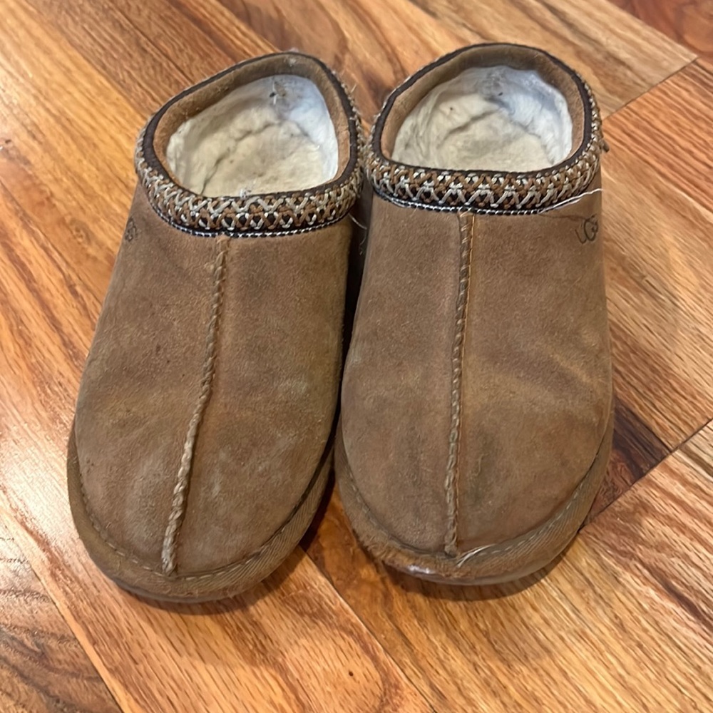 Ugg slippers
